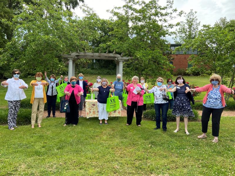 Women s Club of Milton reps Delaware in Parade magazine Cape Gazette